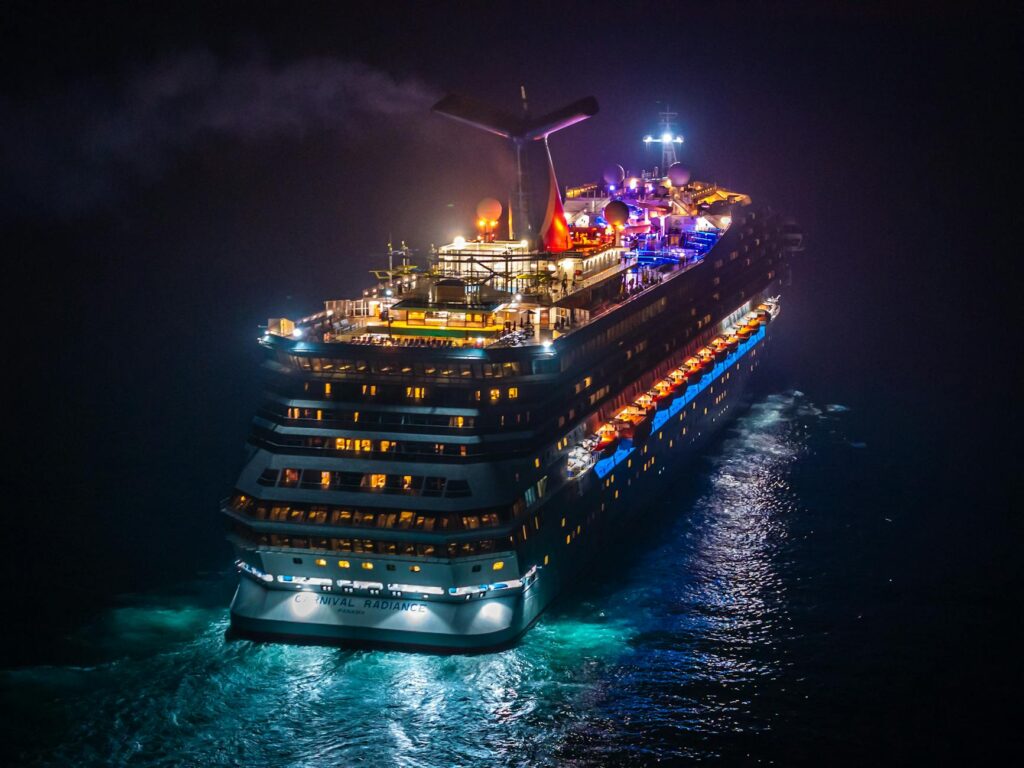 cruise ship panorama