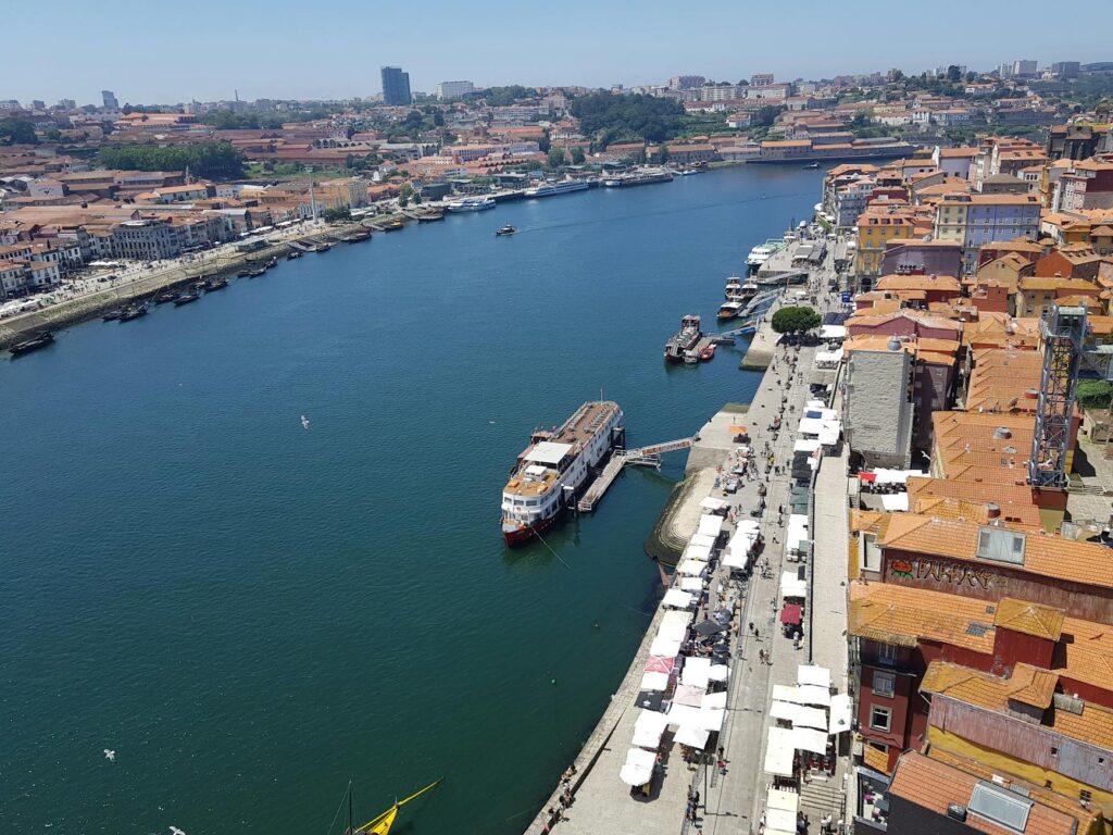 cruise ship panorama