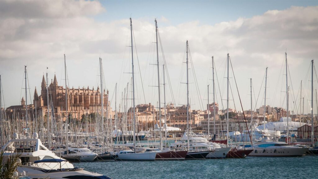 Escale Palma Majorque : guide complet pour 4 à 10 heures en ville