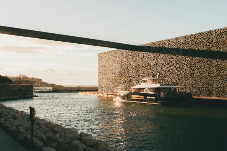 Escale à Marseille : MuCEM, Vieux-Port et Incontournables 2026